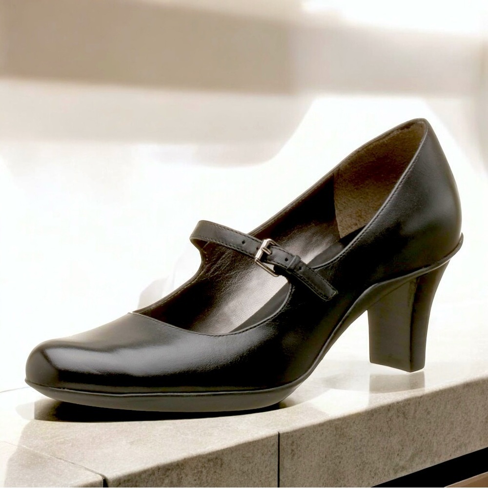 Naturalizer Wilton Black Leather Mary Jane Pumps Size 10